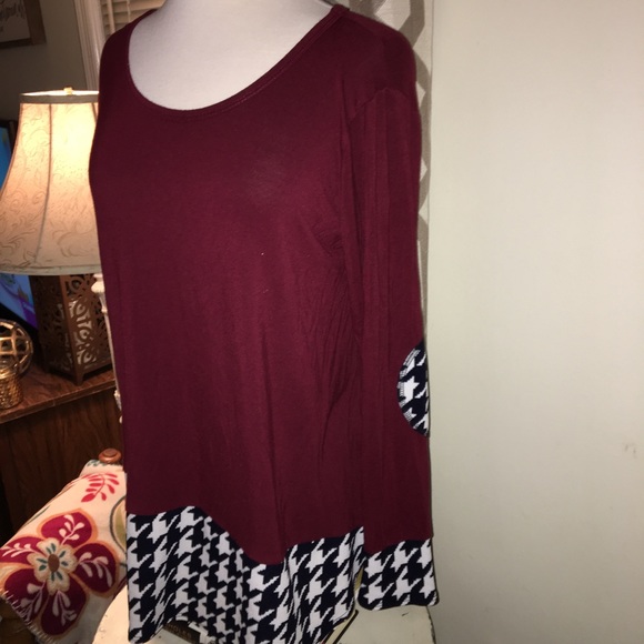 Burgundy Hi-Lo Tunic - Picture 2 of 4